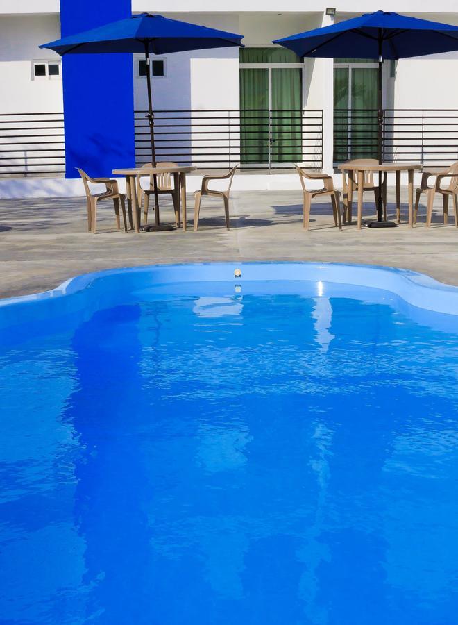 Global Express Hotel Escárcega Buitenkant foto